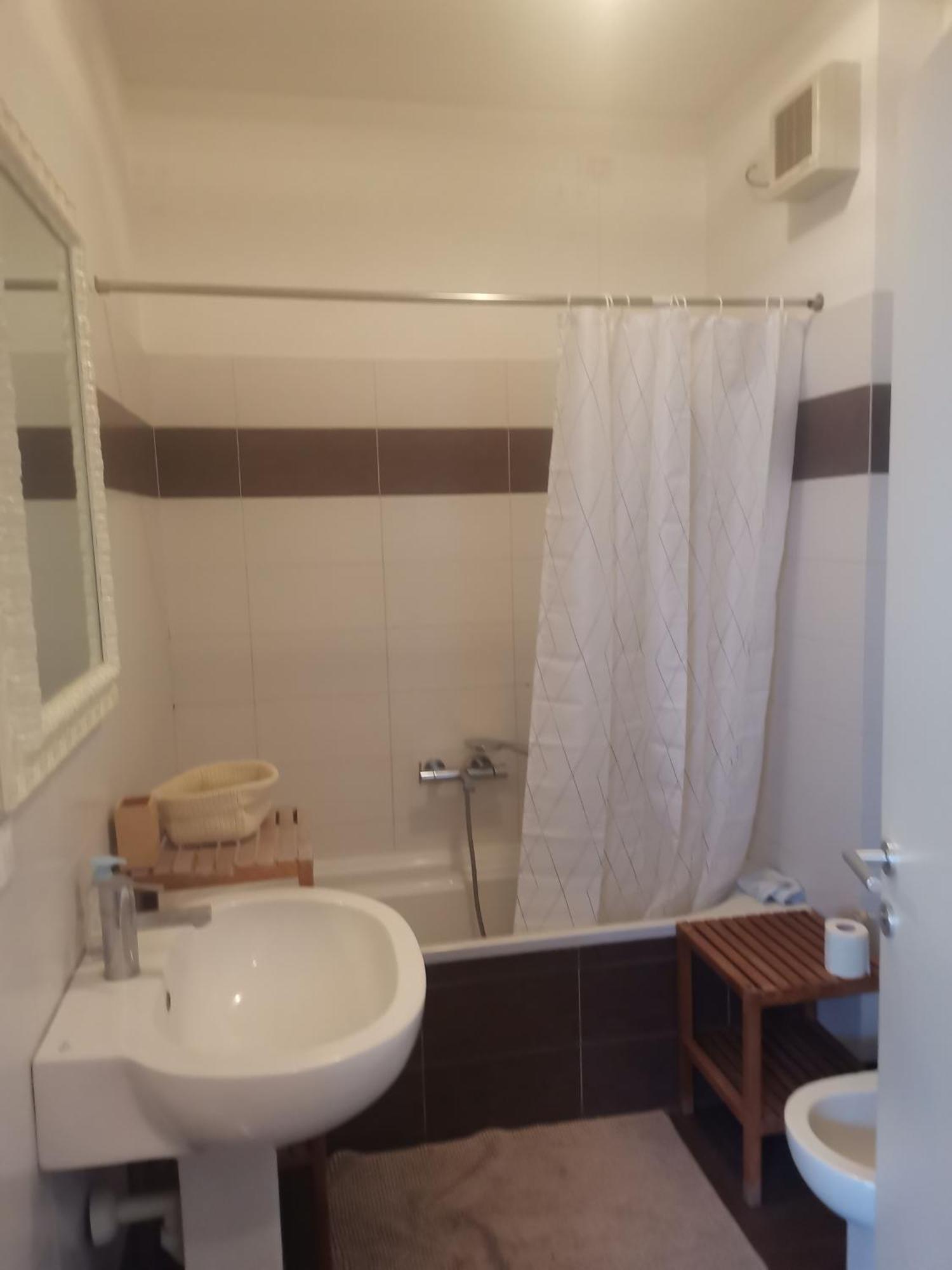 B&B Portello Милано Екстериор снимка